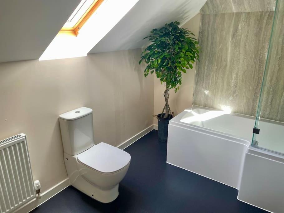 Vennel Street Apartments Stewarton Екстериор снимка