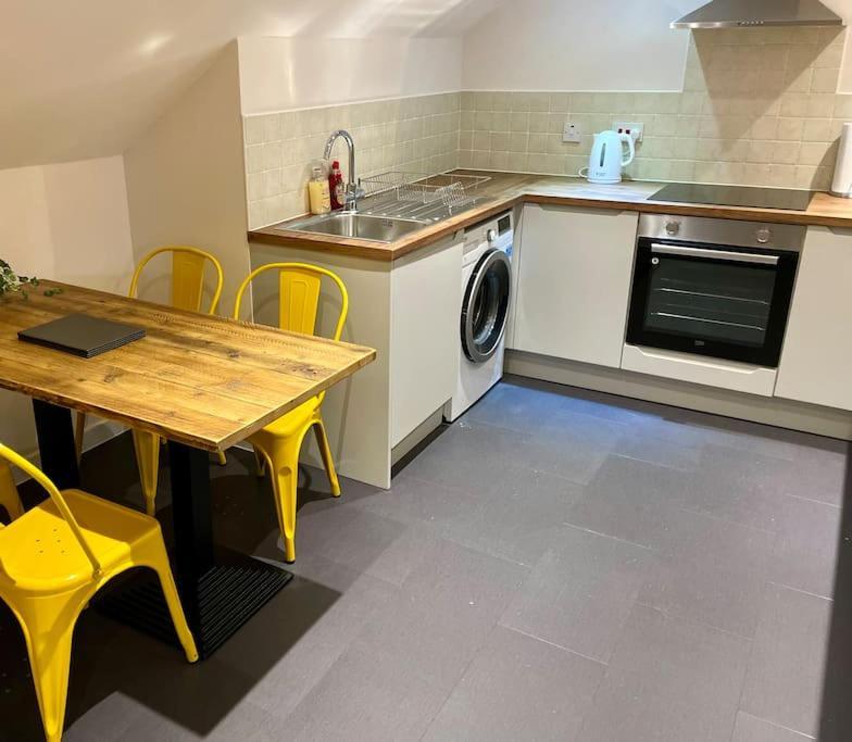 Vennel Street Apartments Stewarton Екстериор снимка